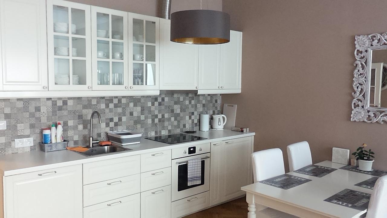 Niko 1 Appartement Praag Buitenkant foto